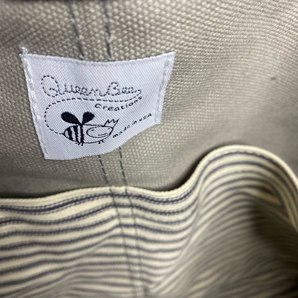 Queen bee creations handbag - Picture 6 of 9